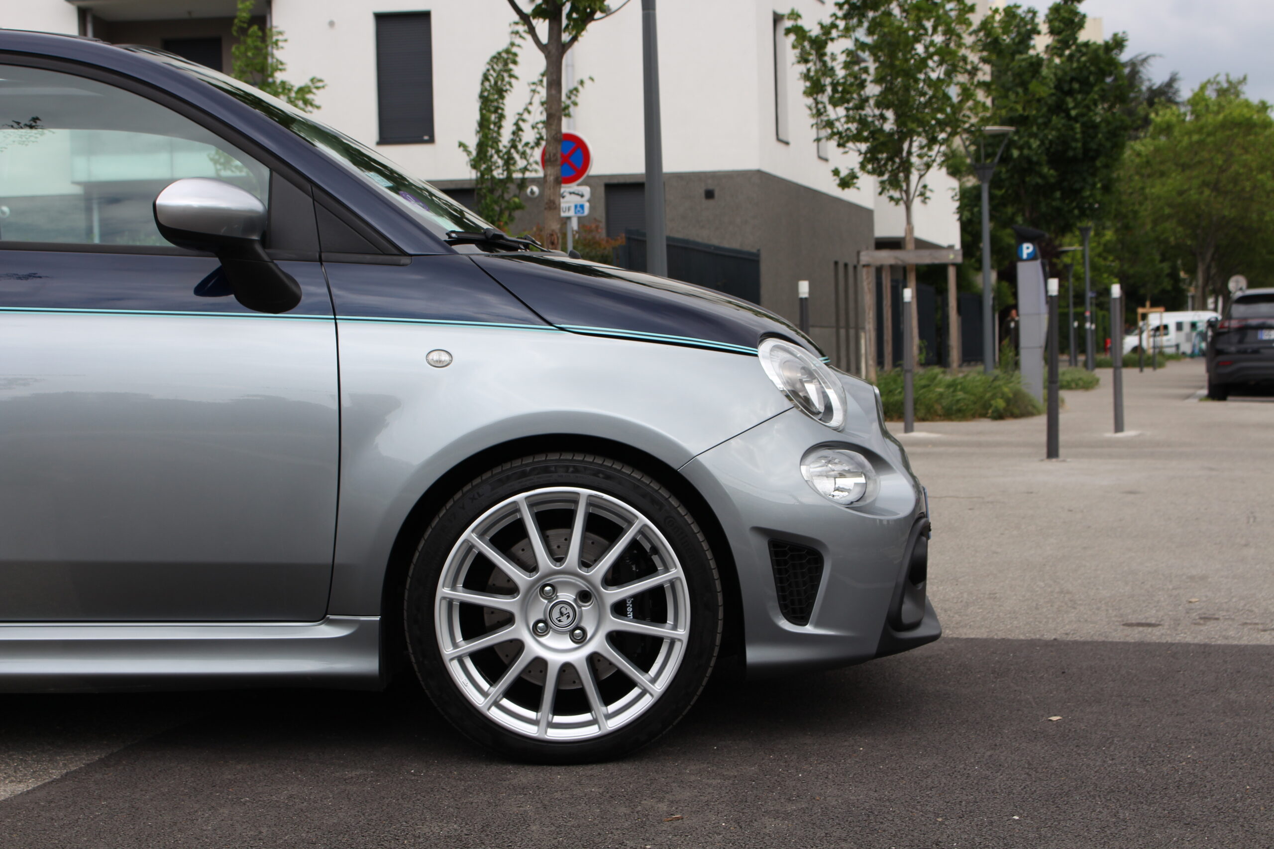 Abarth 695C Rivale - Epicurus Automobiles